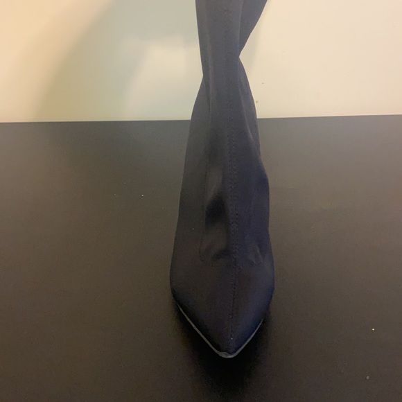 Mini bootie heels, great support! - Picture 2 of 6